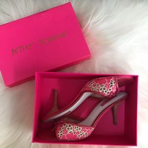 Betsey Johnson Shoes. Box not included